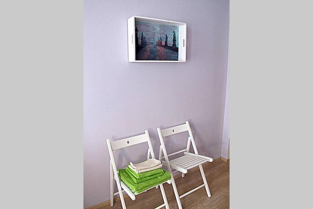 Romantic Apartment In The Historic Center Prága Kültér fotó